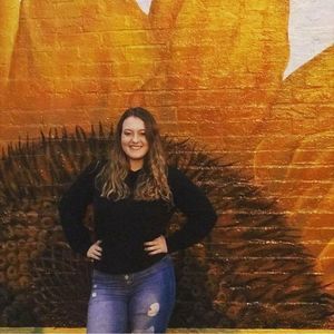 Meet your Posher, Chloe